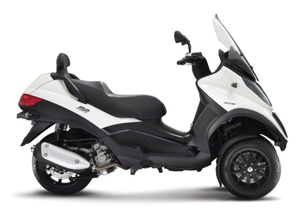 New versions, Business and Sport for the 2013 Piaggio MP3. | moto